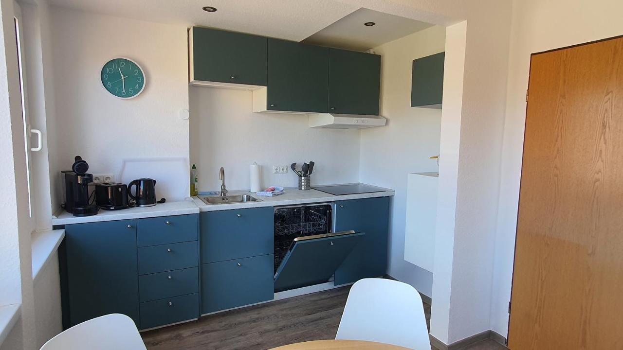 Friesenmeer Ferienwohnung Vier Бензерзил Екстериор снимка
